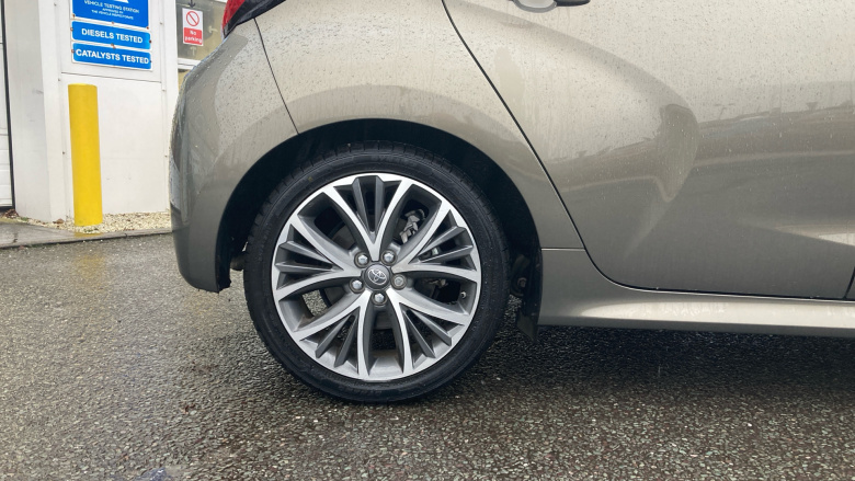 Toyota Yaris 1.5 Hybrid Excel 5dr CVT Hybrid Hatchback